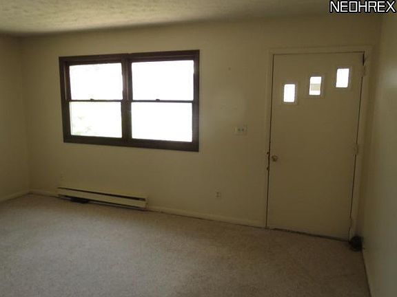 2nd image of 45 Willow Wood Dr