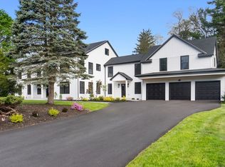 6 Robandy Rd, Andover, MA 01810