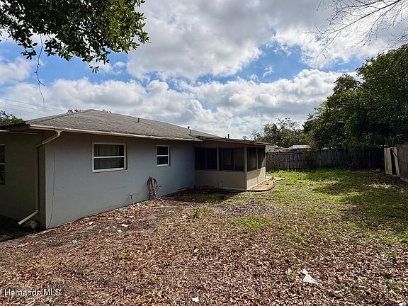 3rd image of 7156 Spring Hill Dr