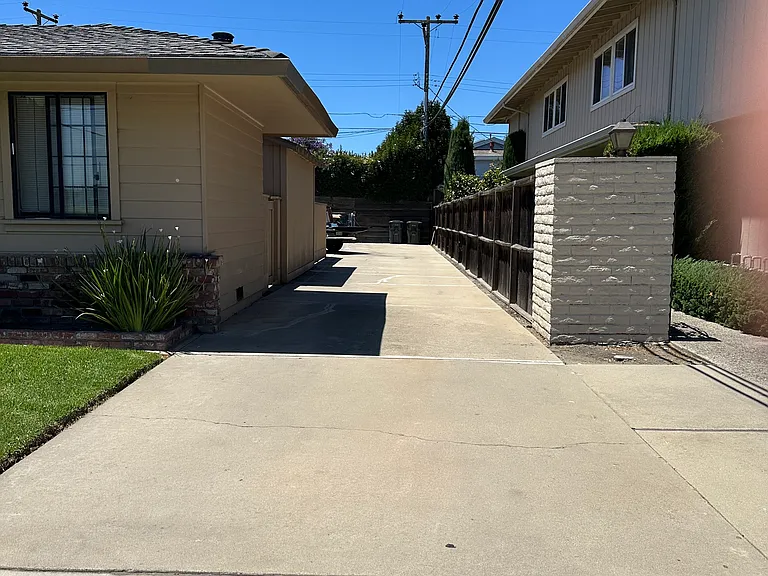 Iverson Cir — Photo 2