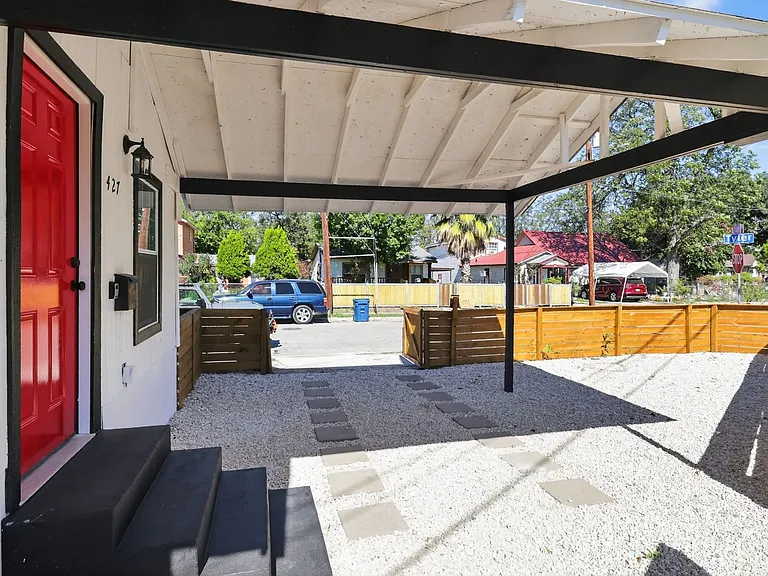427 Floyd Ave — Photo 8