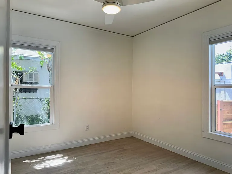 2927 S West View St #1 — Photo 26