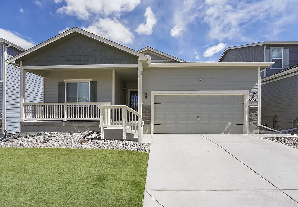 8884 Ventura Ct