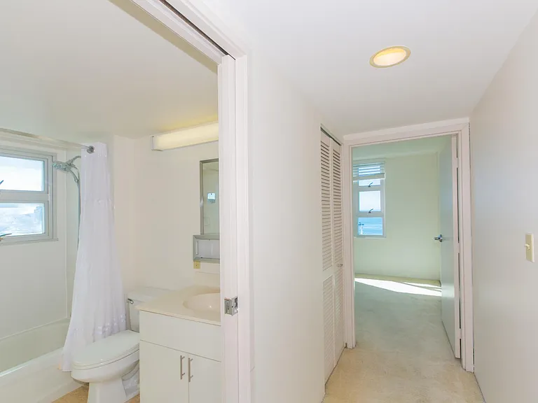 215 N King St #1803 — Photo 19