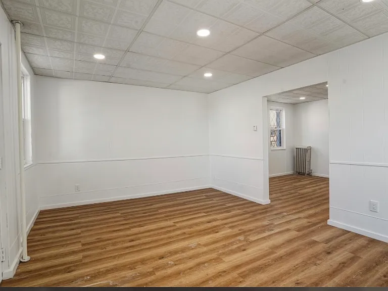 123 W Carey St — Photo 4