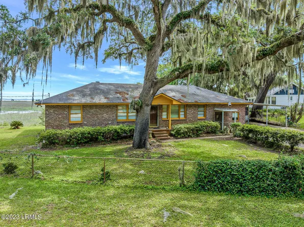 807 11th Street, Port Royal, SC 29935