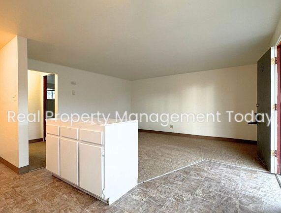 2nd image of 7601 Pacific Ave APT 2