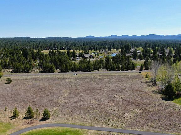 3rd image of 56565 Nest Pine Dr