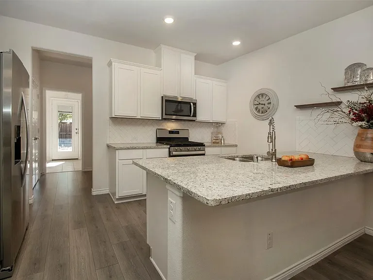 2348 Opaline Dr — Photo 7