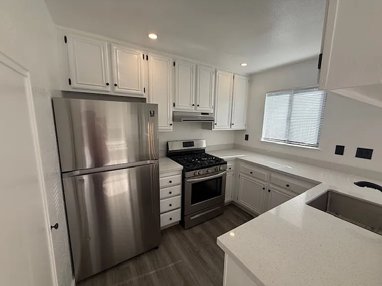 300 Mill Rd — Photo 6