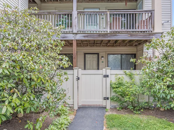 800 Bearse's Way #5SD, Hyannis, MA 02601