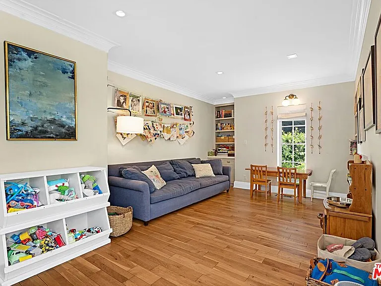 379 N Ridgewood Pl — Photo 15