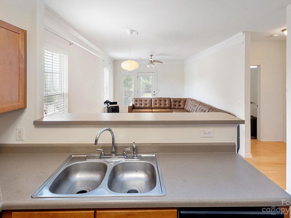 221 Appeldoorn Cir, Asheville, NC 28803 Zillow