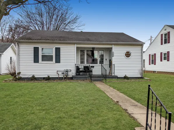 1052 Rowe St, Frankfort, IN 46041