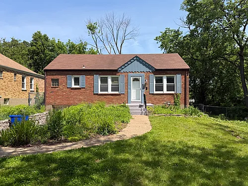 7631 Lynn Ave Photo 1