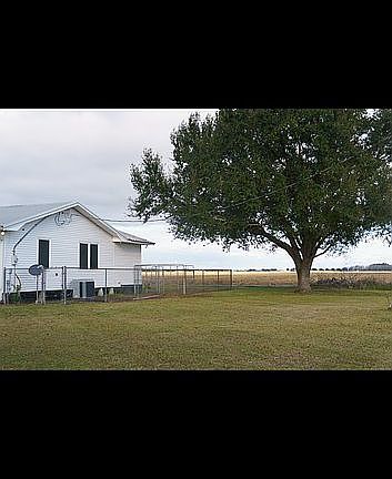 3rd image of 1533 Winfred Rd