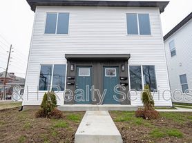 2814 E Michigan St, Indianapolis, IN