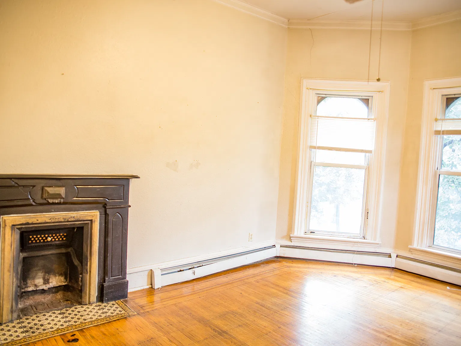 12 bed, $7,000 — Photo 3