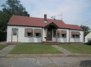 34 Waverly St, Taunton, MA 02780