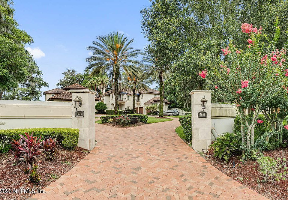 1st image of 3621 Windmoor Dr