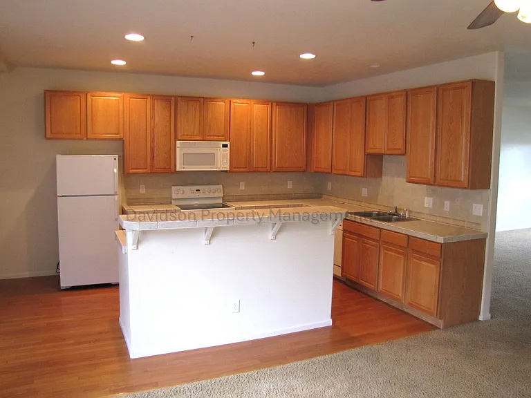 2489 Gilpin Ave — Photo 7