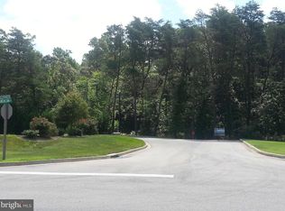 30 American Ln, Lusby, MD 20657