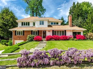 2534 N Vermont St, Arlington, VA 22207