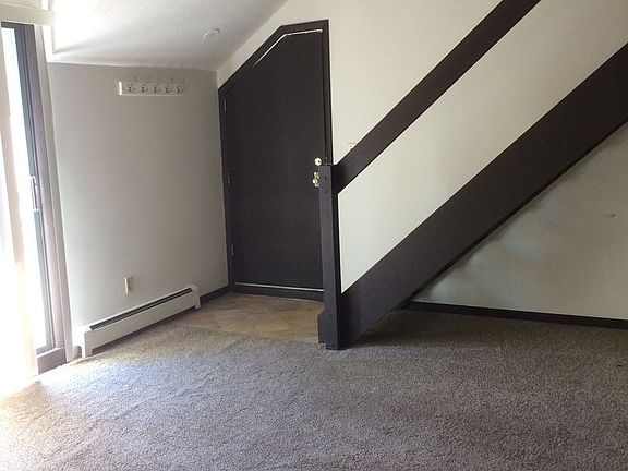 4th image of 2430 Beech St APT 08