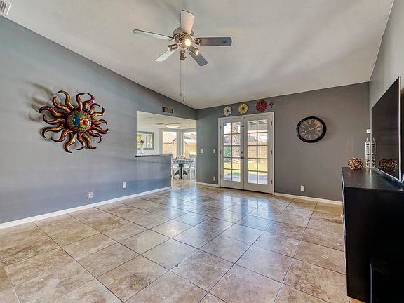 3rd image of 7710 W Dahlia Dr