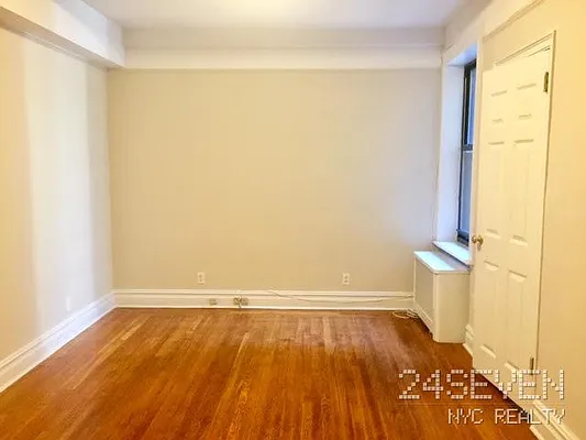 Rented by 24 7 NYC Realty Inc. | media 49
