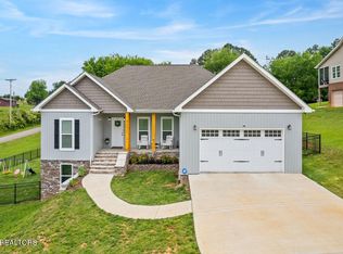 5003 Candlewood Ct, Maryville, TN 37804