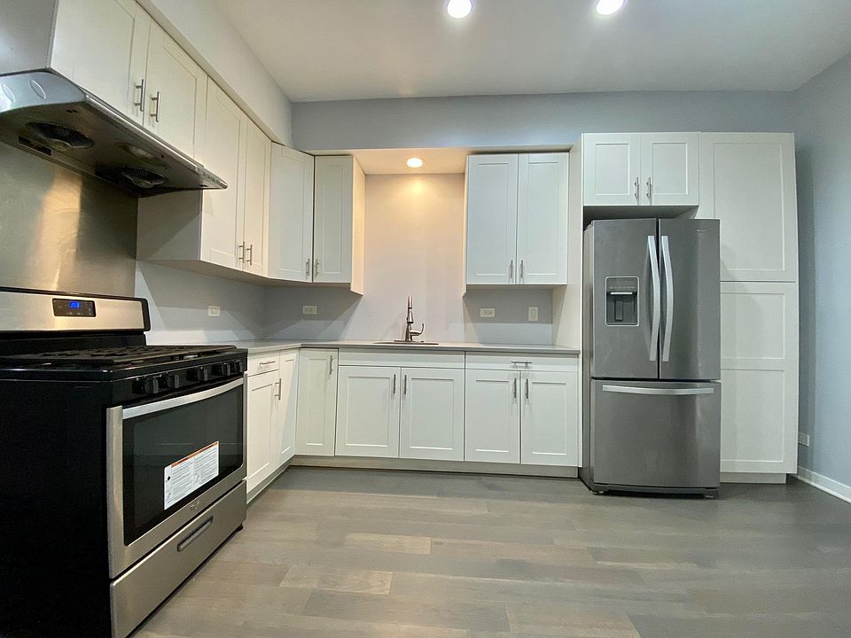 1st image of 4066 S Richmond St #1F