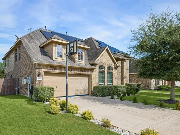 1106 Boxwood Pl, Friendswood, TX 77546