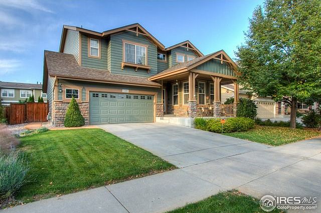 South Facing gorgeous 2 story in Popular Westchase