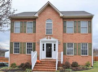 1324 Cedar Hl, Roanoke, VA 24019