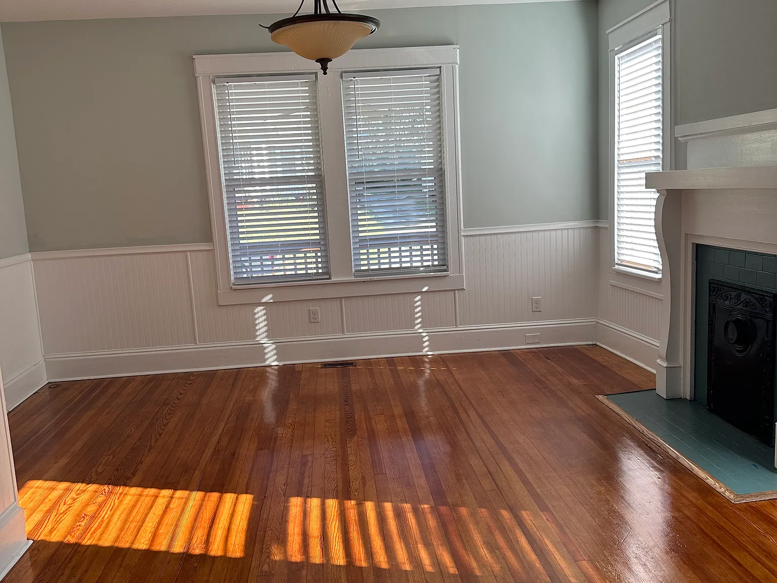 520 S Church St — Photo 3