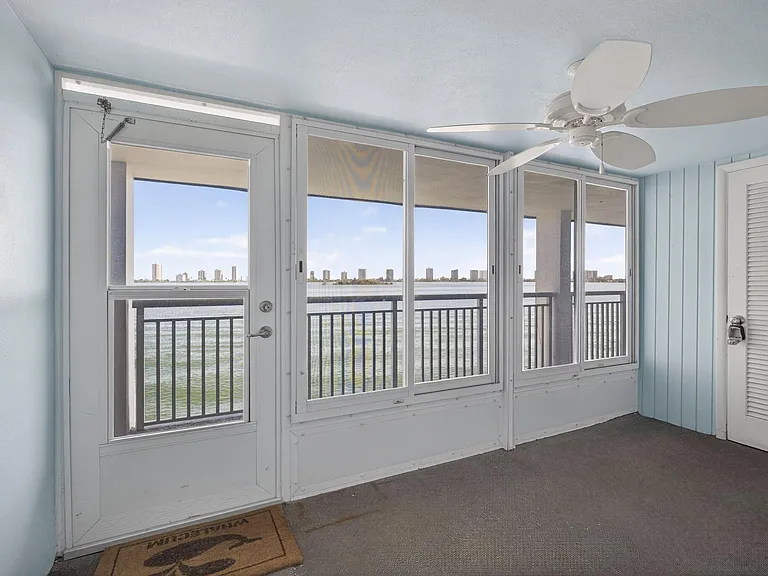 100 Shore Ct #307 — Photo 27