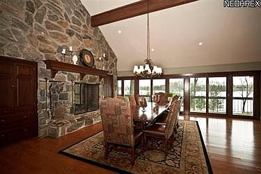 4th image of 687 Glen Eden Ct
