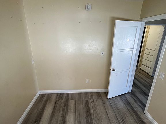 5th image of 739 W 77th St #1