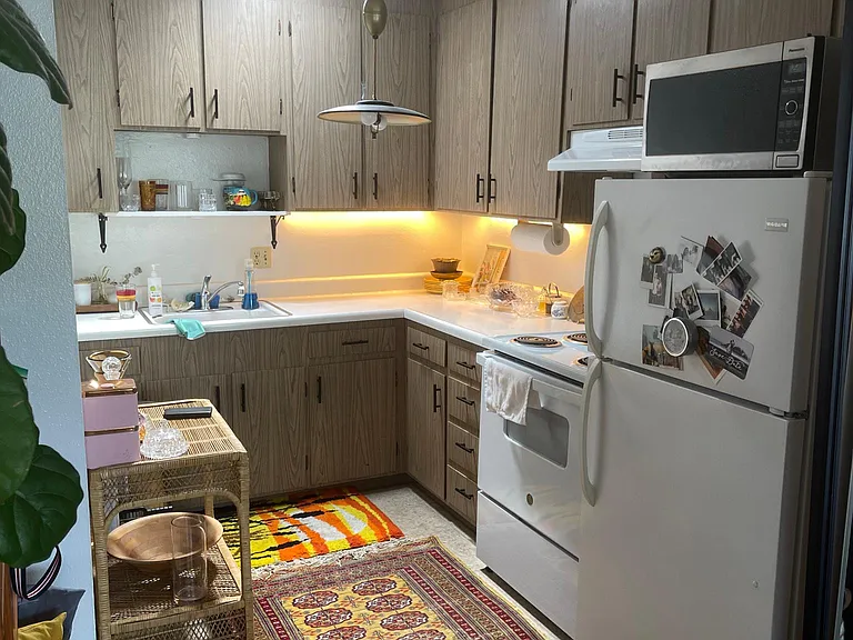 350 22nd Ave #6 — Photo 7