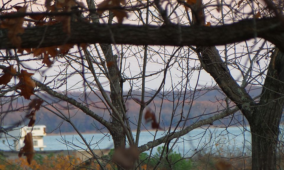 Seasonal view Lake Barkley