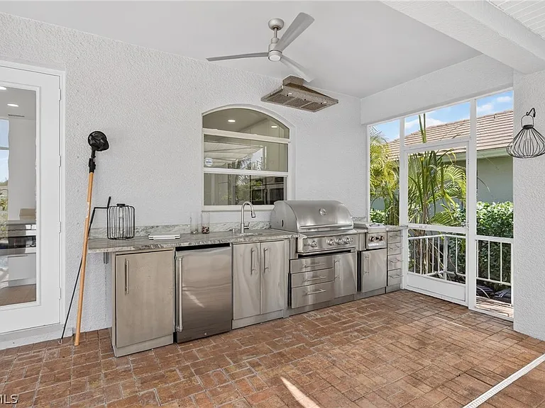 5541 Harborage Dr — Photo 42
