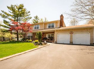 1304 Aaron Rd, North Brunswick, NJ 08902