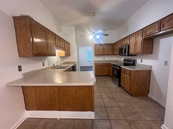 2nd image of 8305 Crimson Creek Dr