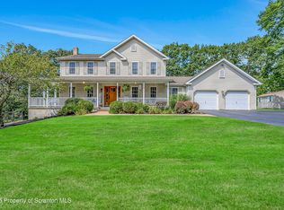 10010 Valley View Dr, Clarks Summit, PA 18411