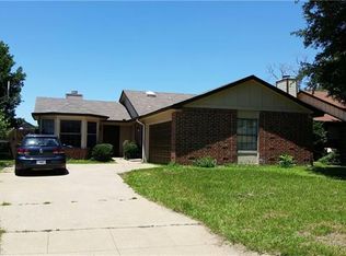 4637 Bracken Dr, Fort Worth, TX 76137