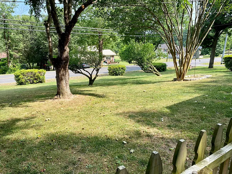 3128 Blue Springs Rd SE — Photo 33