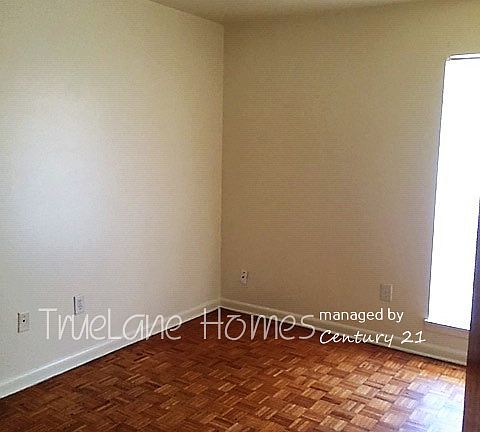 3rd image of 5353 Cedar Park Dr