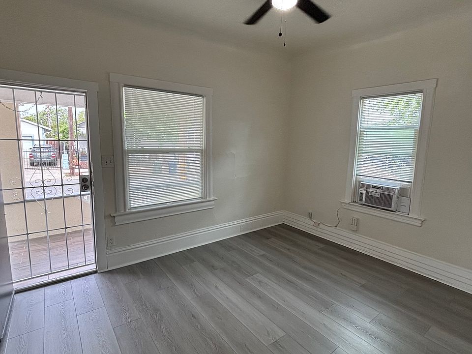 Front room/ living room