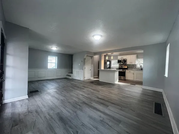 2673 Spade Rd, Uniontown, OH 44685